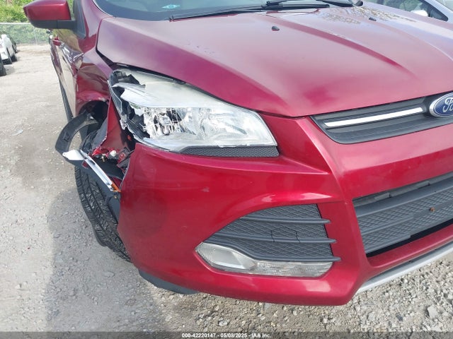 1FMCU0GX6EUA98886 Ford ESCAPE SE