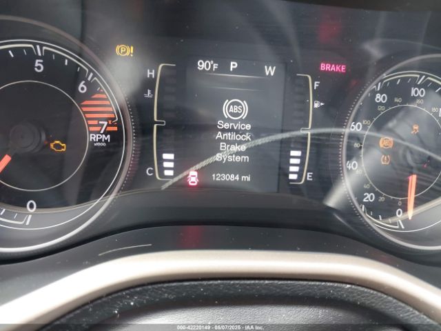 1C4PJLCB4JD573830 Jeep Cherokee Latitude Fwd