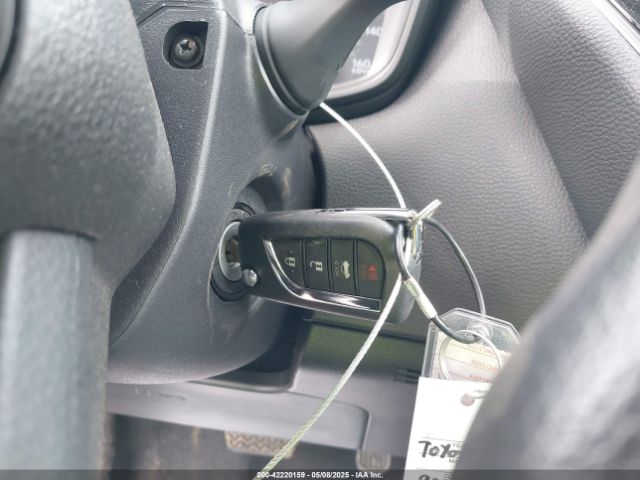 5YFB4MDE7SP273892 Toyota COROLLA LE