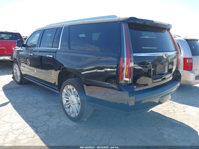 2017 CADILLAC ESCALADE ESV 1GYS4KKJ6HR140862 Photo 2