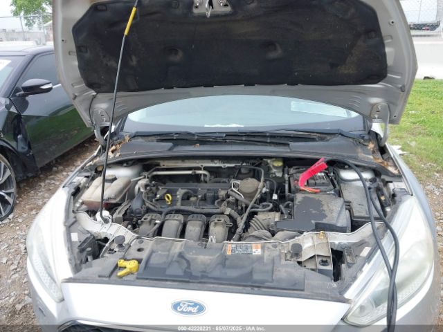 1FADP3K22FL315361 Ford FOCUS SE