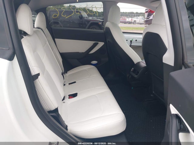 2021 TESLA MODEL Y 5YJYGDEE7MF068619 Photo 7
