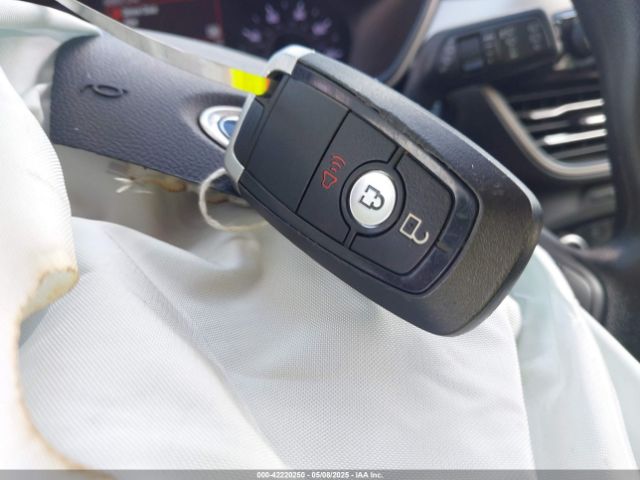 2021 FORD ESCAPE 1FMCU0G66MUA25541 Photo 10