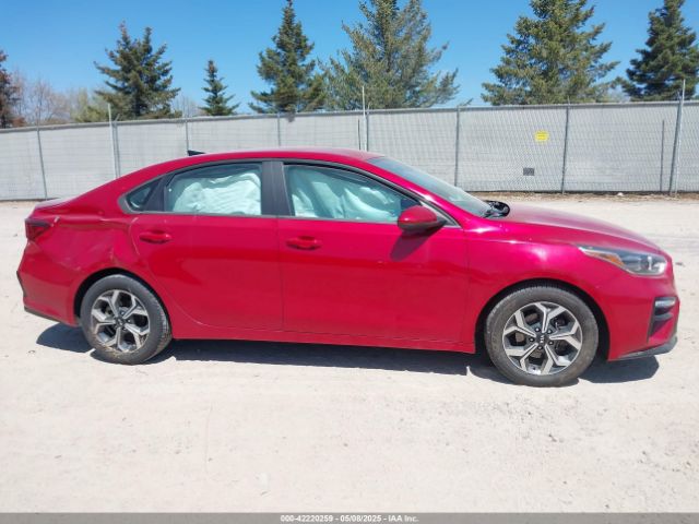 3KPF24AD2ME309060 KIA Forte Lxs