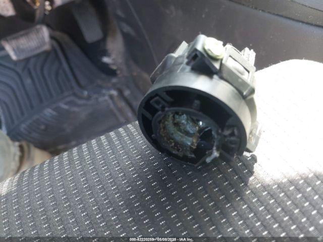 3KPF24AD2ME309060 KIA Forte Lxs