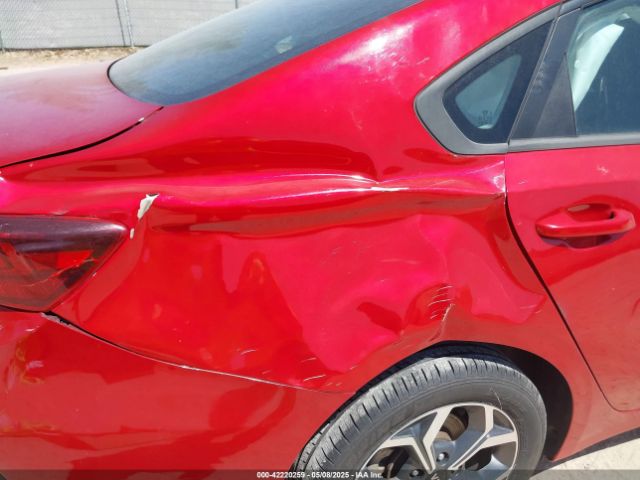 3KPF24AD2ME309060 KIA Forte Lxs