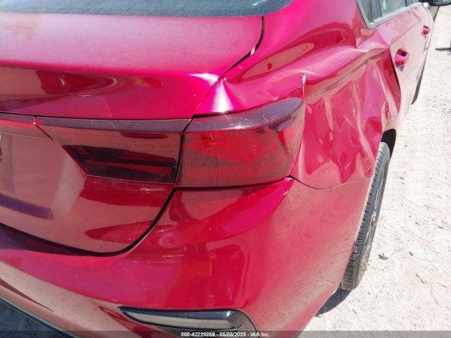 3KPF24AD2ME309060 KIA Forte Lxs
