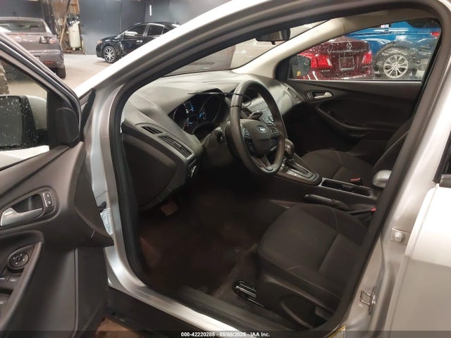 1FADP3K24JL254572 Ford FOCUS SE