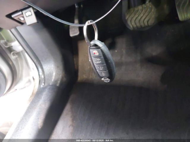 KNMAT2MT7FP541154 Nissan ROGUE SV