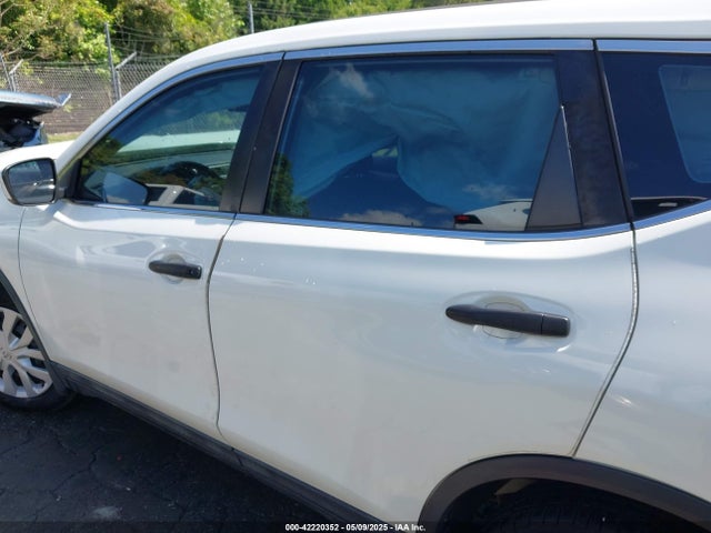 Nissan ROGUE S 2016 5N1AT2MT7GC874555 Image 14