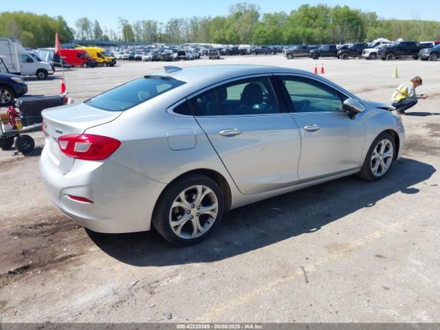 2017 CHEVROLET CRUZE 1G1BF5SM3H7143055 Photo 3