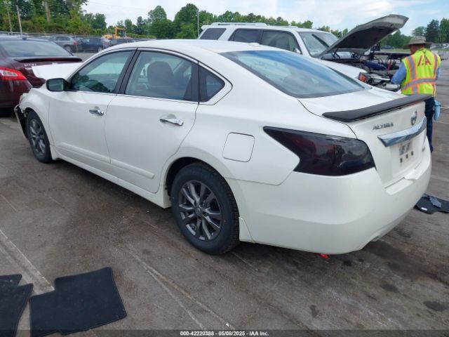 2015 NISSAN ALTIMA 1N4AL3AP3FC571682 Photo 2