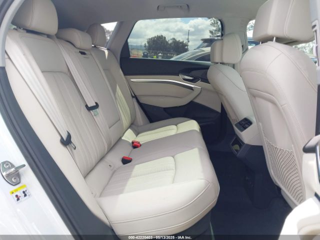 2024 AUDI Q8 E-TRON WA15AAGE8RB007266 Photo 7