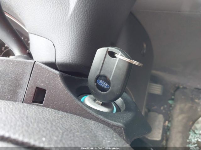 1FADP3M20JL265663 Ford FOCUS SEL