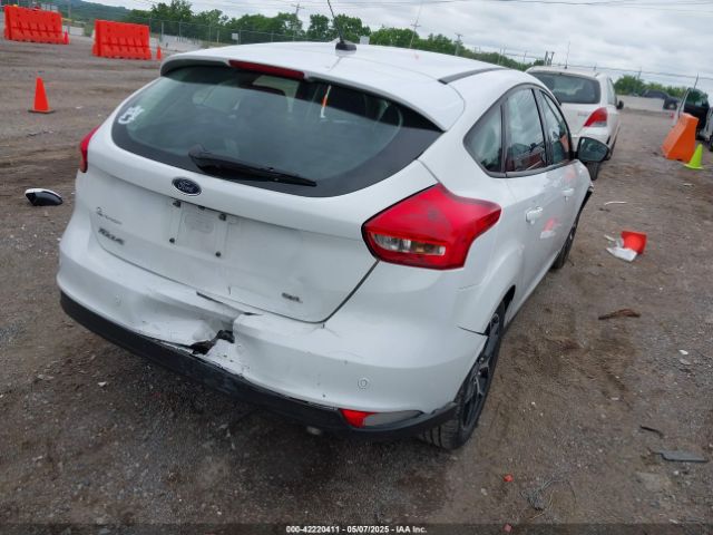 1FADP3M20JL265663 Ford FOCUS SEL