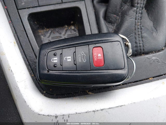 2T3P1RFV9PW335508 Toyota Rav4 Xle