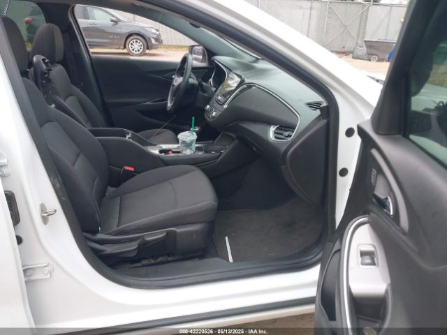 2017 CHEVROLET MALIBU 1G1ZE5ST2HF178541 Photo 4