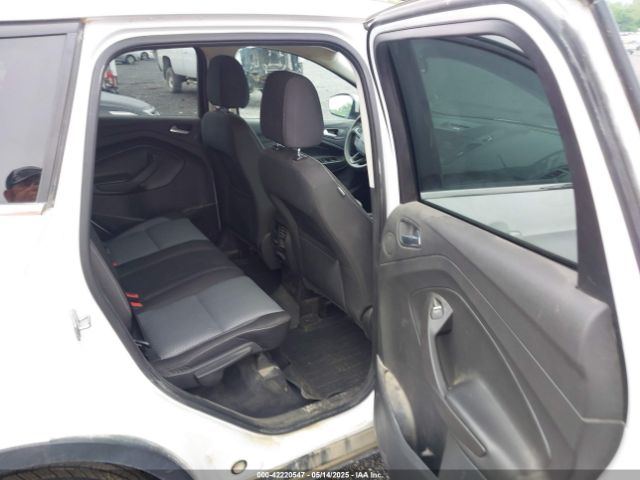 1FMCU0GDXHUB23895 Ford ESCAPE SE