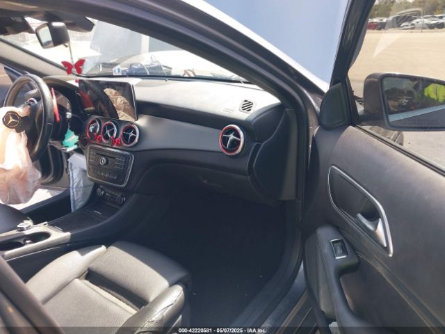 WDCTG4EB4GJ205894 Mercedes-Benz GLA 250