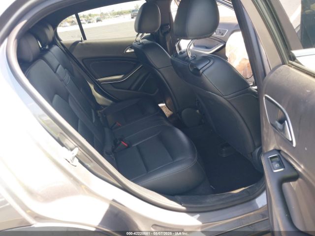 WDCTG4EB4GJ205894 Mercedes-Benz GLA 250