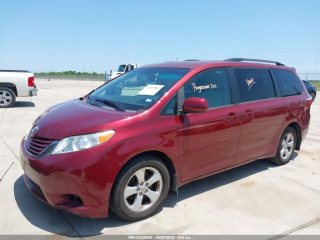 5TDKZ3DC5HS898933 Toyota Sienna Le 8 Passenger