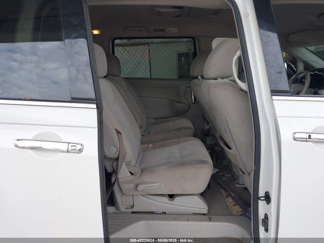 JN8AE2KP1F9123990 Nissan Quest Sv