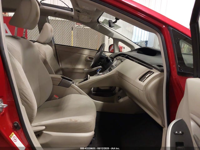 JTDKN3DU7E1804046 Toyota Prius Three