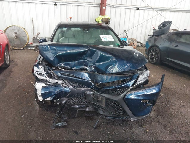 4T1B11HK8JU517019 Toyota CAMRY SE