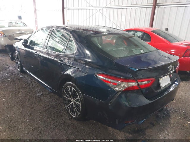 4T1B11HK8JU517019 Toyota CAMRY SE