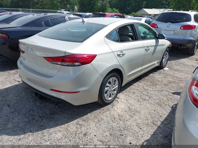 KMHD74LF4HU421563 Hyundai ELANTRA SE