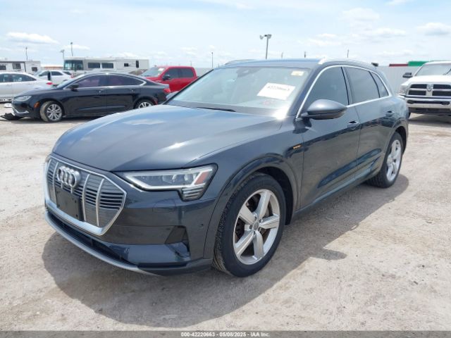 2019 AUDI E-TRON WA1LABGE6KB012565 Photo 1
