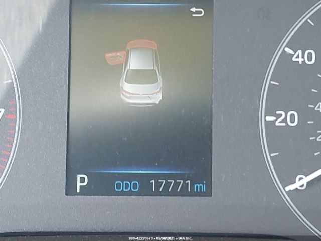 5YFB4MDE4RP138671 Toyota COROLLA LE