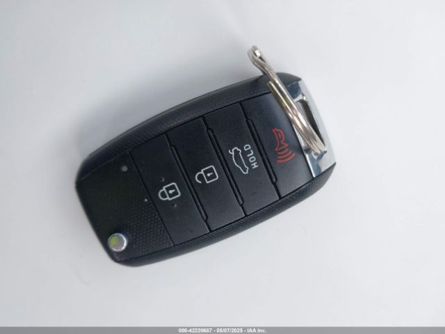 KNADM4A35E6393601 KIA RIO LX