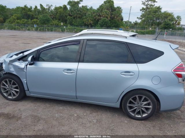 JTDZN3EU7FJ026295 Toyota Prius V Five