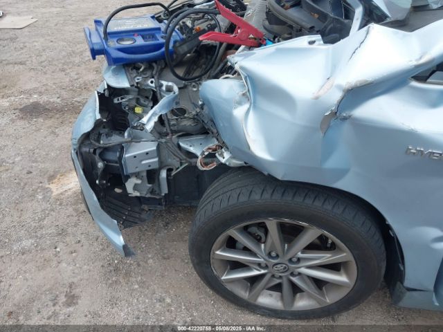 JTDZN3EU7FJ026295 Toyota Prius V Five