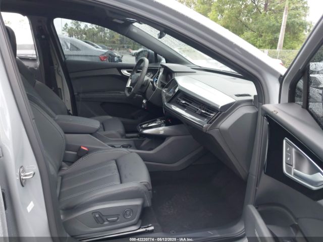 WA12UBFZ8SP001531 Audi q4