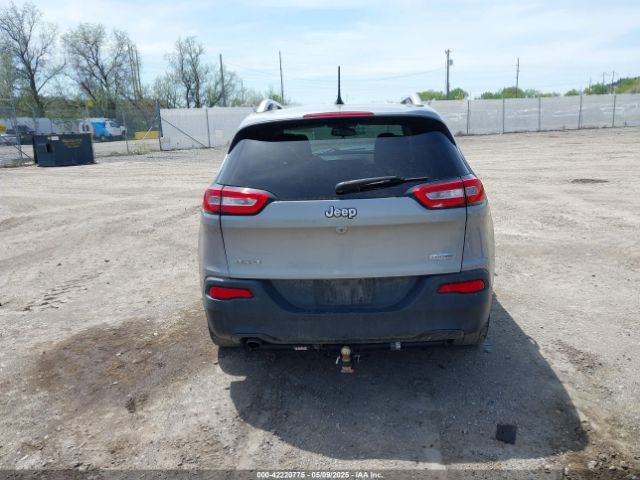 1C4PJMCB0FW505235 Jeep Cherokee Latitude