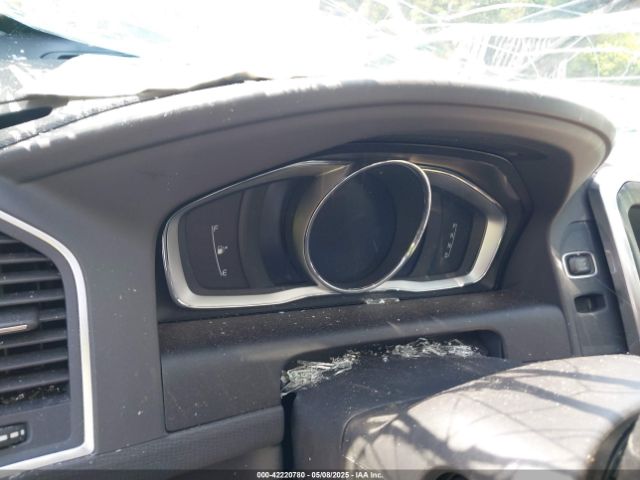 2017 VOLVO XC60 YV440MDR3H2225978 Photo 6