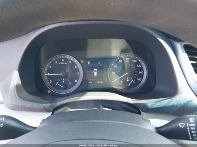 KM8J3CA45HU390527 Hyundai TUCSON SE