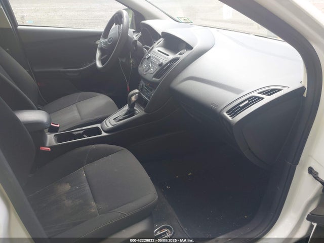 1FADP3FEXHL233966 Ford FOCUS SE