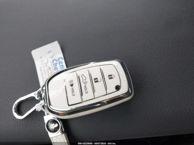 2025 TOYOTA CAMRY 4T1DBADK5SU522109 Photo 10