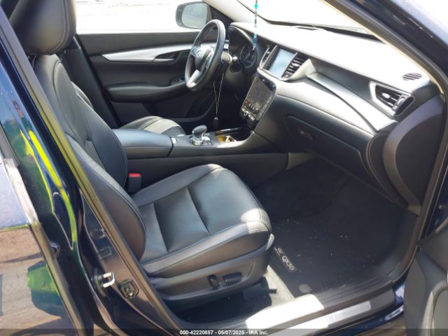3PCAJ5M39KF143567 Infiniti QX50