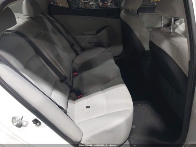 KNAGM4A70E5469179 KIA Optima Lx