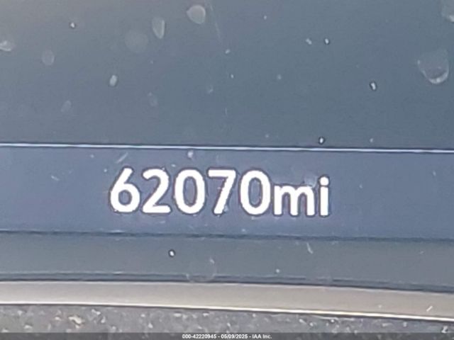 2GNAXXEV4K6211832 Chevrolet Equinox Premier