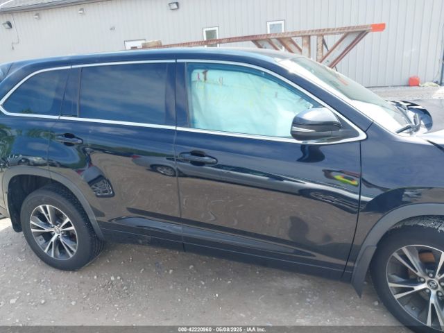 5TDBZRFH7JS889068 Toyota Highlander Le