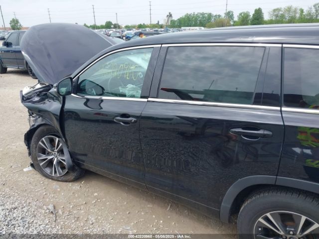 5TDBZRFH7JS889068 Toyota Highlander Le
