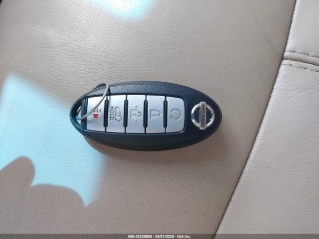 5N1AR2MN4EC731012 Nissan Pathfinder Sl