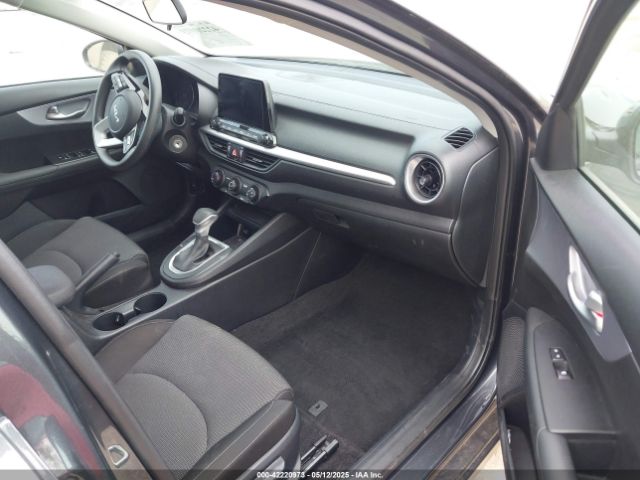 3KPF24AD8RE754569 KIA Forte Lxs