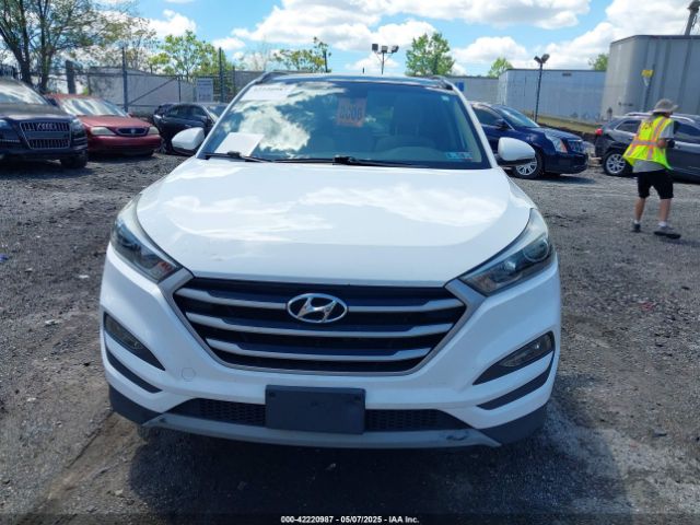 KM8J3CA20HU570075 Hyundai Tucson Value
