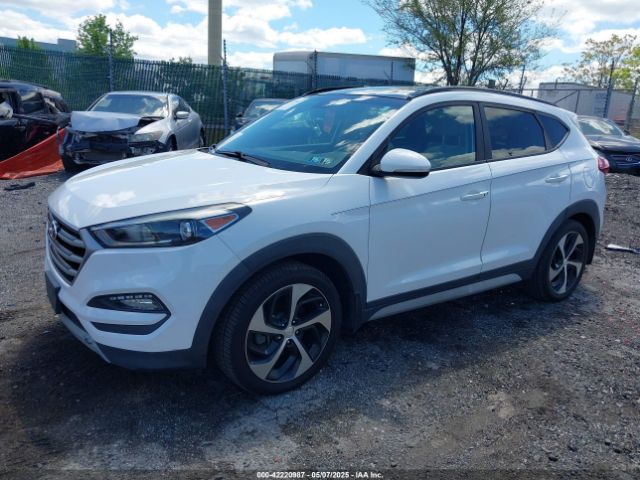 KM8J3CA20HU570075 Hyundai Tucson Value